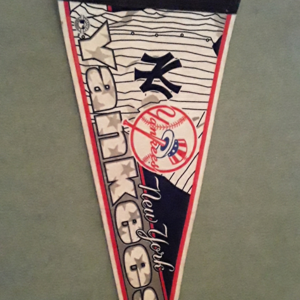 Yankees Pennant - Picture 2 of 8